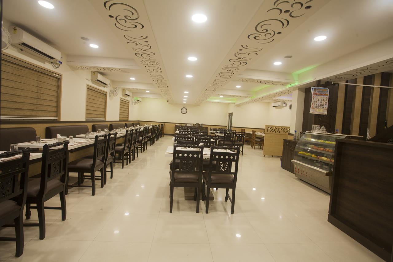 P K Rresidency مادوراي المظهر الخارجي الصورة